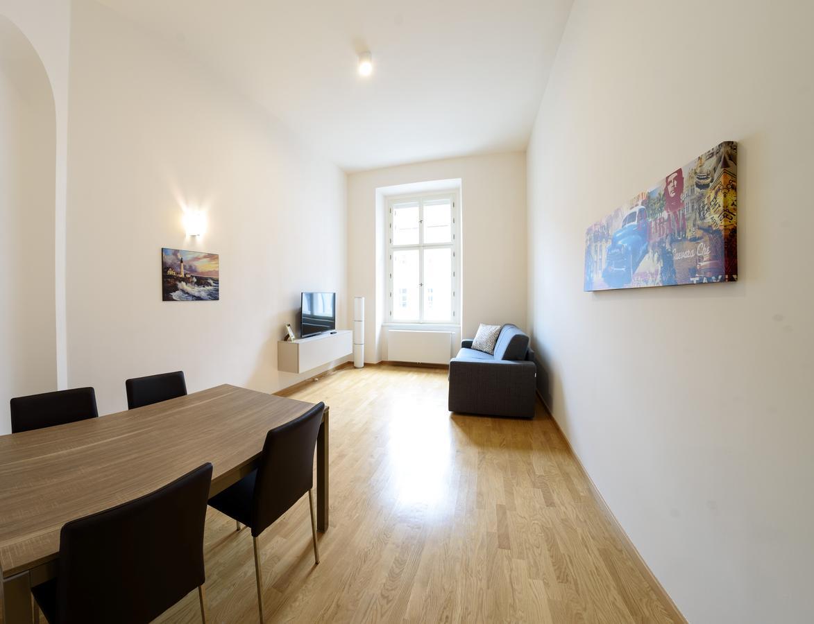 Prague Apartments Sokolovska 91 Εξωτερικό φωτογραφία